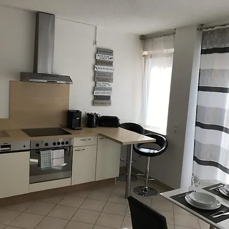 Seerose Apartment *